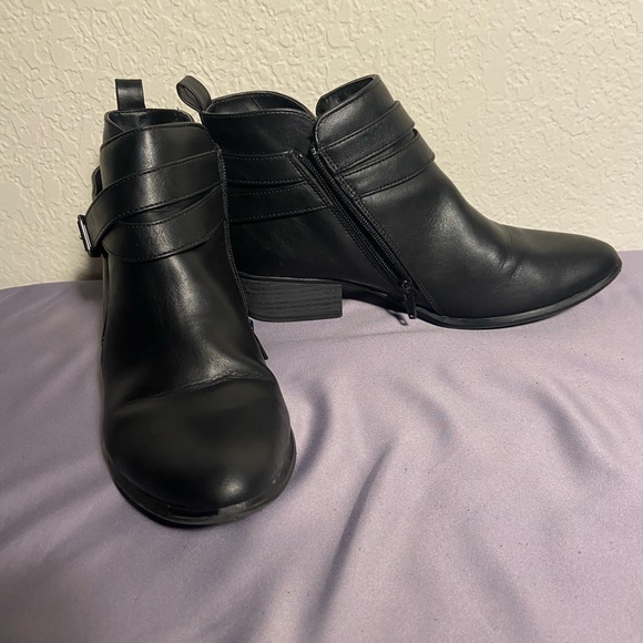 Booties - W 8 - Picture 4 of 6